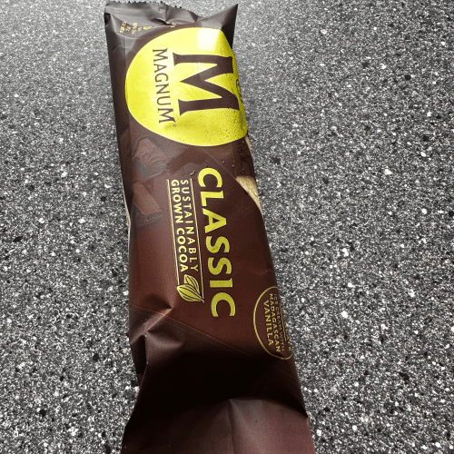 Eis  Magnum classic Sustainably Grown Cocoa