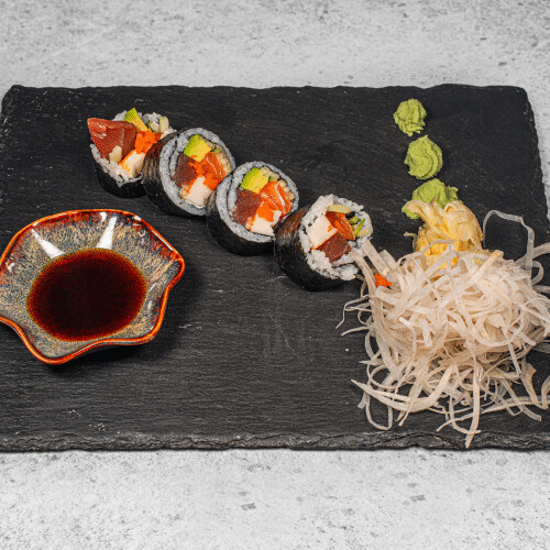 Futo Maki (4 Stück)