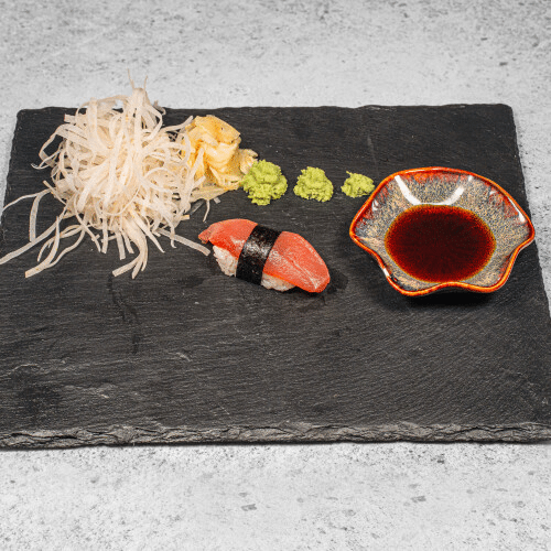 Maguro Nigiri