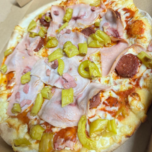 Pizza Letis's Dart Freunde