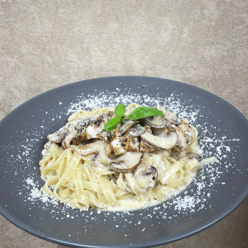 Fettuccine Alfredo