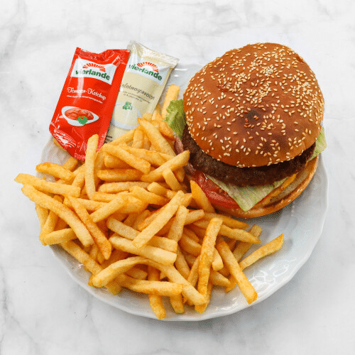 Hamburger mit Pommes