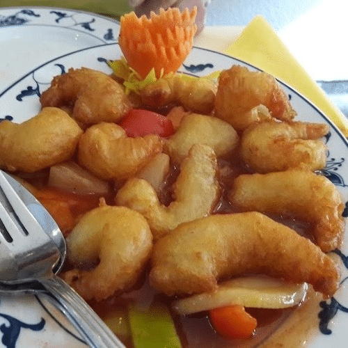 Gebackene Garnelen mit Ananas und Süß-Sauer-Sauce