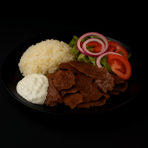Dönerfleisch mit Reis, Tzatziki und Zwiebeln