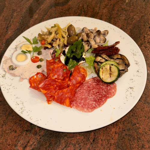 Antipasto italiano - gemischte italienische Vorspeise