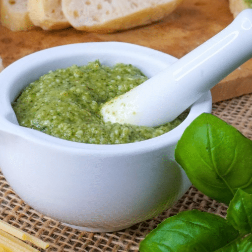 Basilikum Pesto