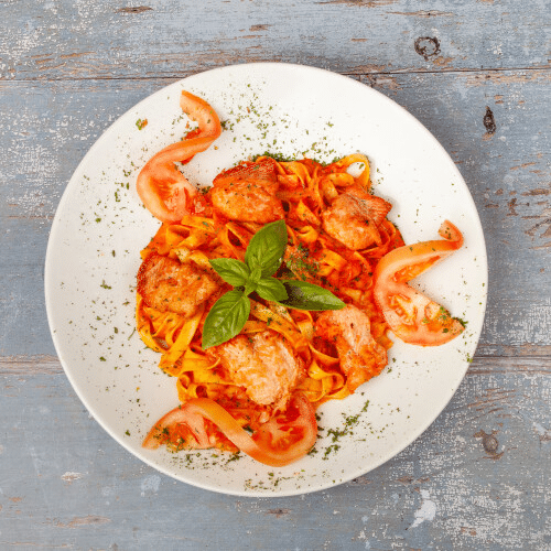 Tagliatelle al Salmone