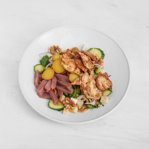 Marinierter Salat der Saison