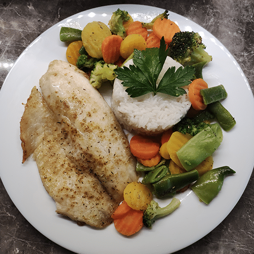 File de Peixe Grelhado com Legumes