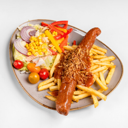 Gegrillte Currywurst mit Pommes frites