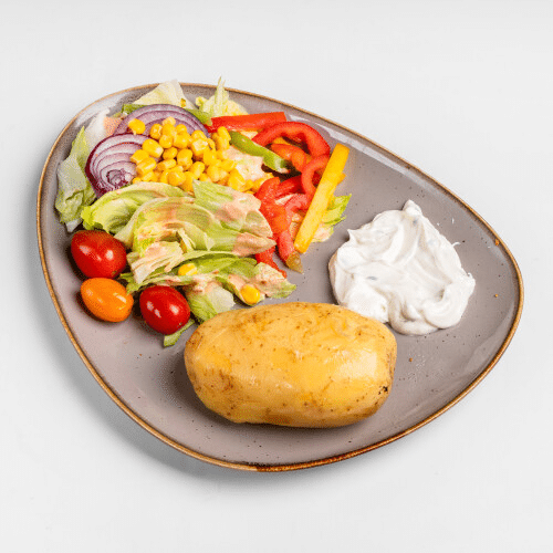 Ofenkartoffel mit gemischtem Salat