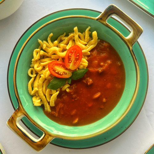 Kalbsgulasch mit Spätzle