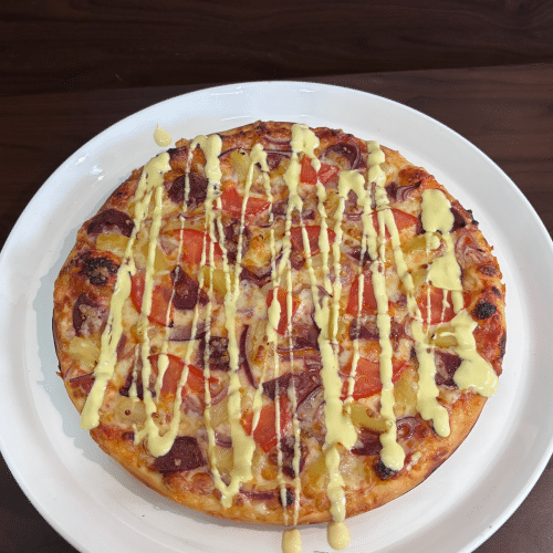 Pizza Sucuk-Hollandaise