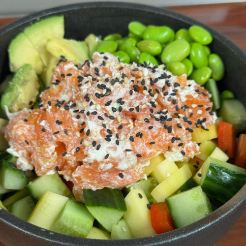 Pokebowl Lachs (sushireis)