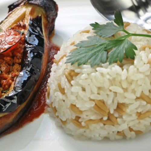 Gefüllte Aubergine mit Reis