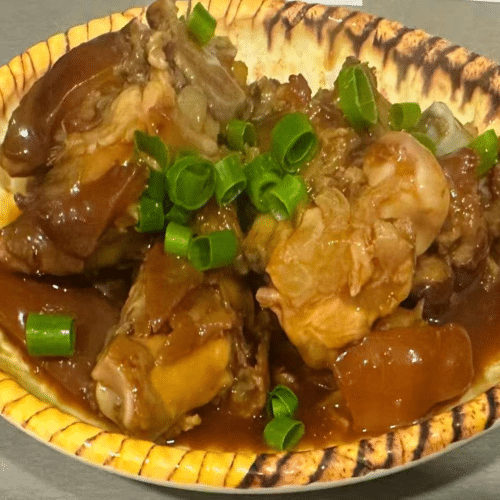 Geschmorte Schweinefüße