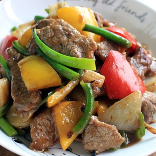M10 Rindfleisch mit Gemüse 小份蔬菜牛肉