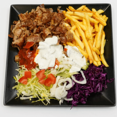 Dönerteller mit Pommes und Salat