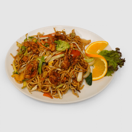 Gebratene Nudeln mit Hühnerfleisch