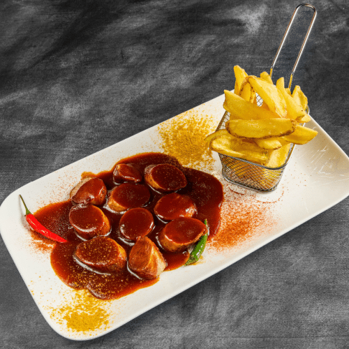 Best Currywurst in Town mit Pommes frites