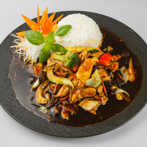 Gebratenes Hähnchen Chop-Suey