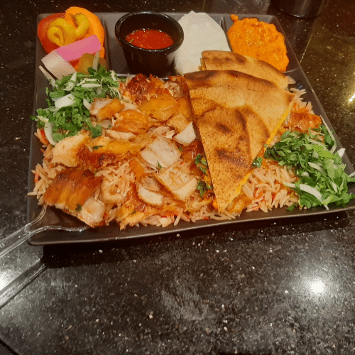 Reis mit Hähnchen schawarma