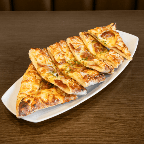 Pide Edamer-Sucuk