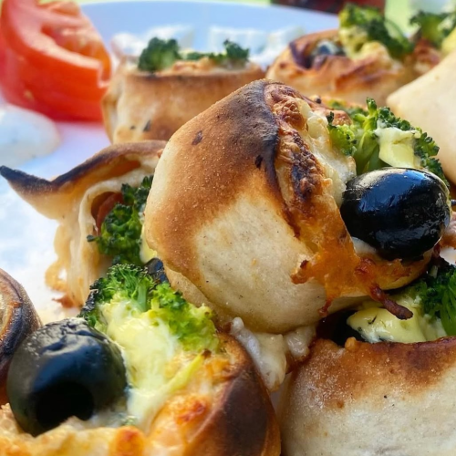 Pizzabrötchen mit Tzatziki