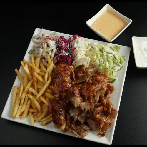 Drehspieß Teller mit Pommes frites