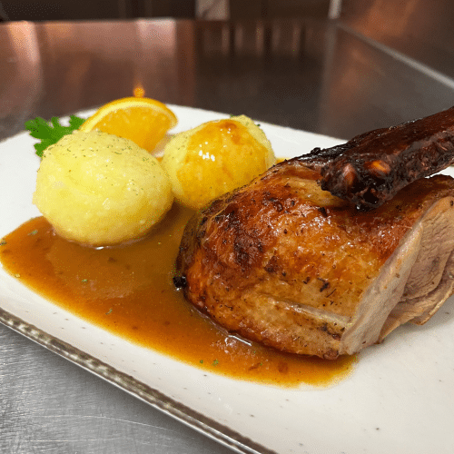 1/4 Bauernente mit Kloß & Blaukraut