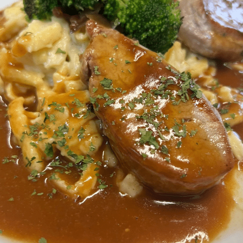 Schweinelendchen mit Käsespätzle