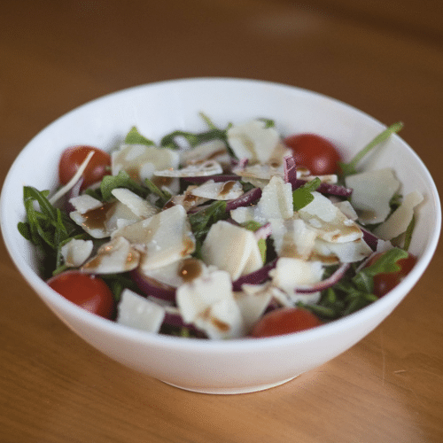Rucola Salat mit Parmesankäse