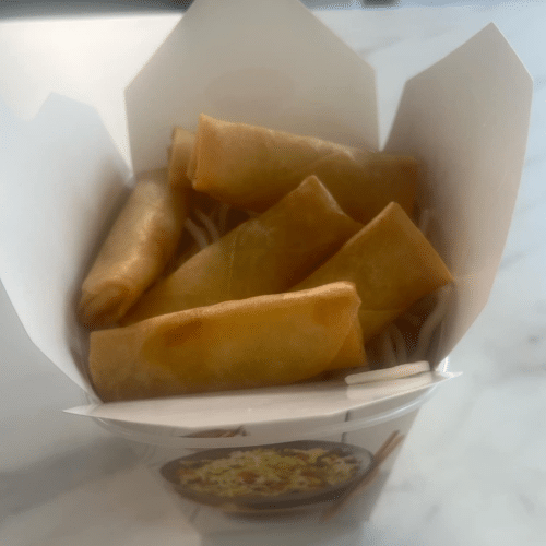 Gebratene Nudeln mit vegetarische Minirollen(5 Stück)