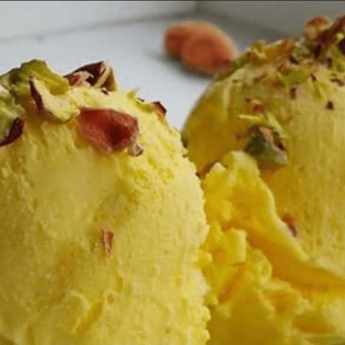 Safran-Pistazien-Eis