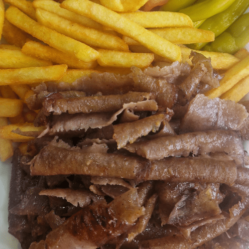 Drehspieß Teller mit Pommes frites, Salat und Sauce