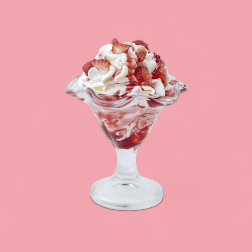 Erdebeerbecher