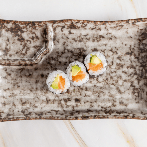 Sake Avocado Hoso Maki