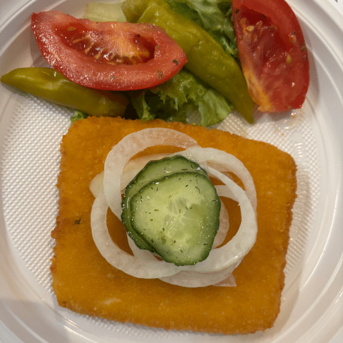 Überbackener panierter Feta