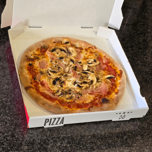 Pizza Prosciutto e Funghi