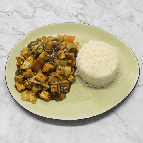 Gebratenes Tofu mit Gemüse