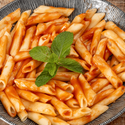 Pasta in Tomatensoße
