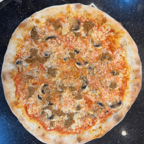Pizza Hackfleisch Funghi