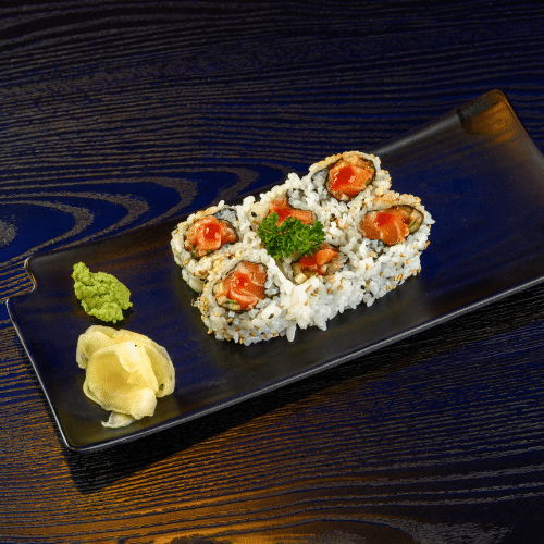 Spicy Salmon Inside Out Roll (scharf)