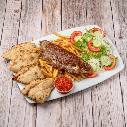Pleskavica gefüllt mit Gouda