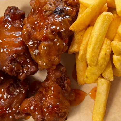 E- 2  Chicken Wings  und pommes