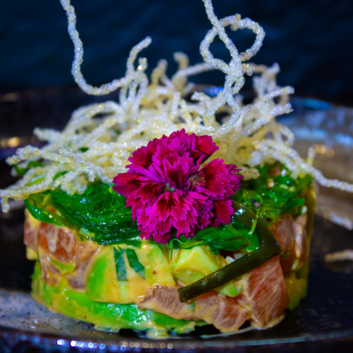 Poke Salat mit Lachs( nur im Haus erhältlich)