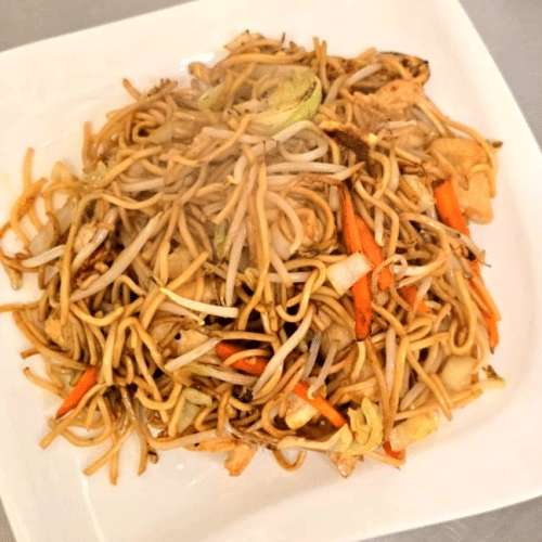 Bratnudeln mit Hühnerfleisch