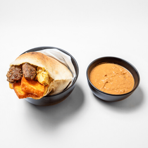 Chicken-Kofta-Halloumi Brot
