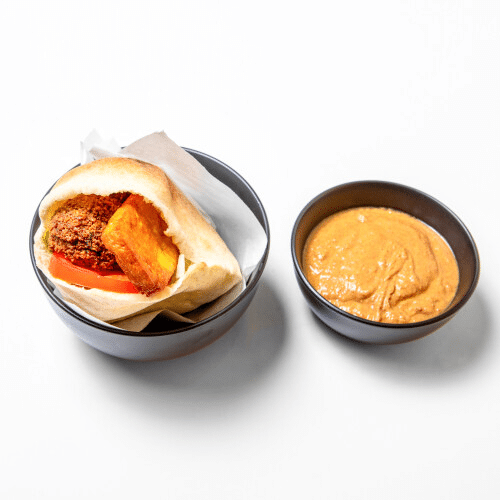 Falafel-Halloumi Brot
