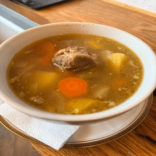 Suppe des Tages: Shurpa mit Lamm